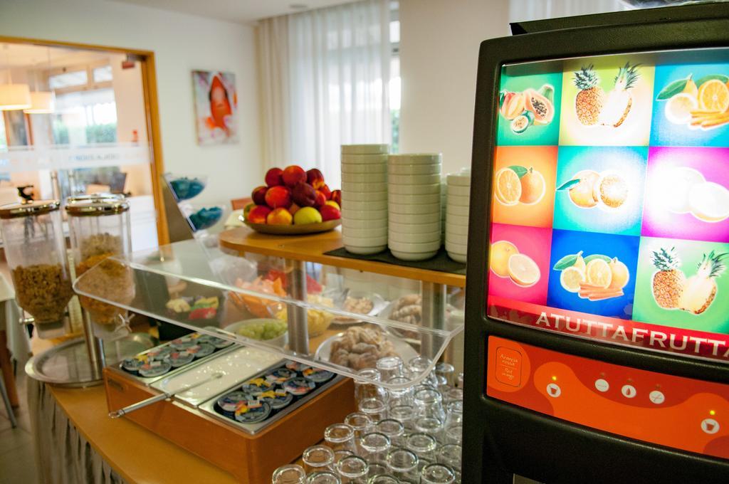 ליגננו סביאדורו Hotel Simi Lan מראה חיצוני תמונה