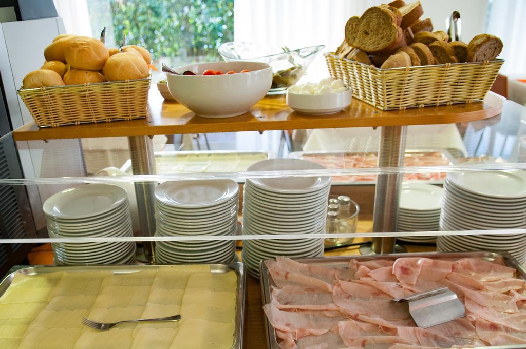 ליגננו סביאדורו Hotel Simi Lan מראה חיצוני תמונה