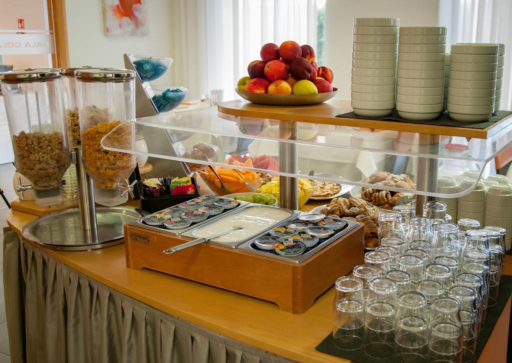 ליגננו סביאדורו Hotel Simi Lan מראה חיצוני תמונה