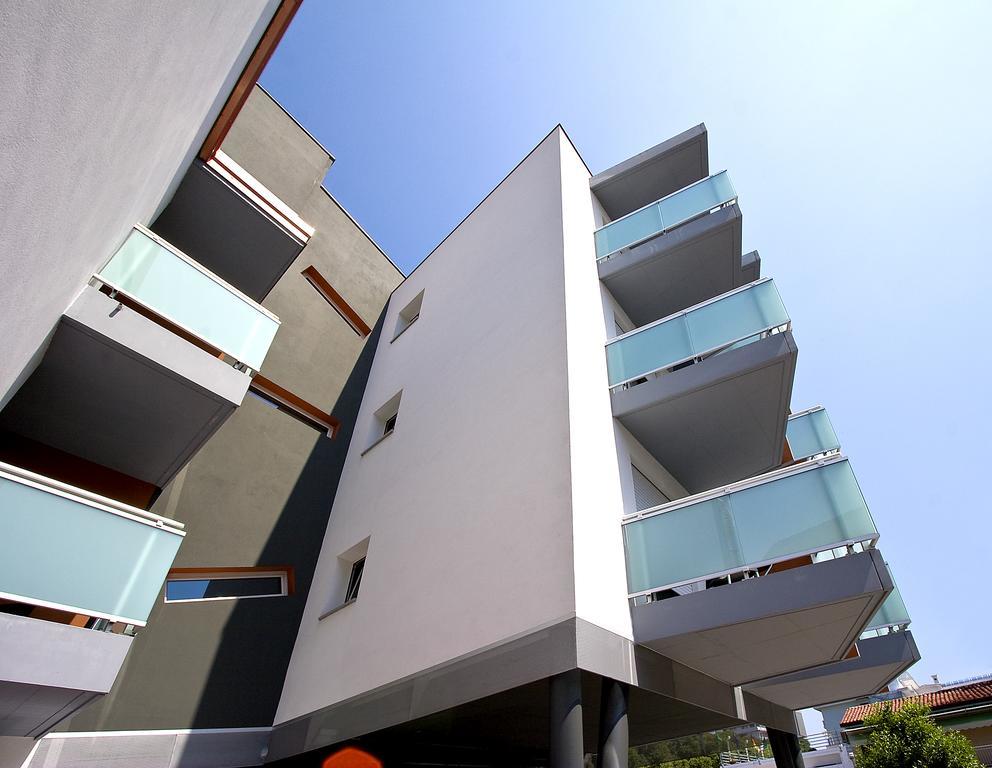 ליגננו סביאדורו Hotel Simi Lan מראה חיצוני תמונה