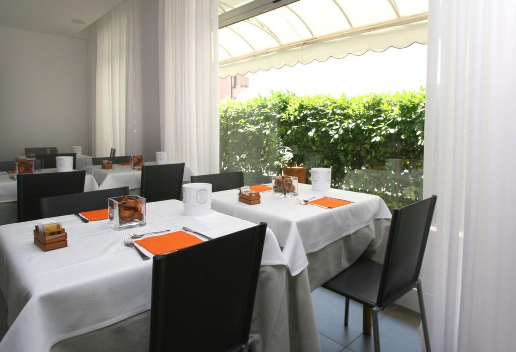 ליגננו סביאדורו Hotel Simi Lan מראה חיצוני תמונה