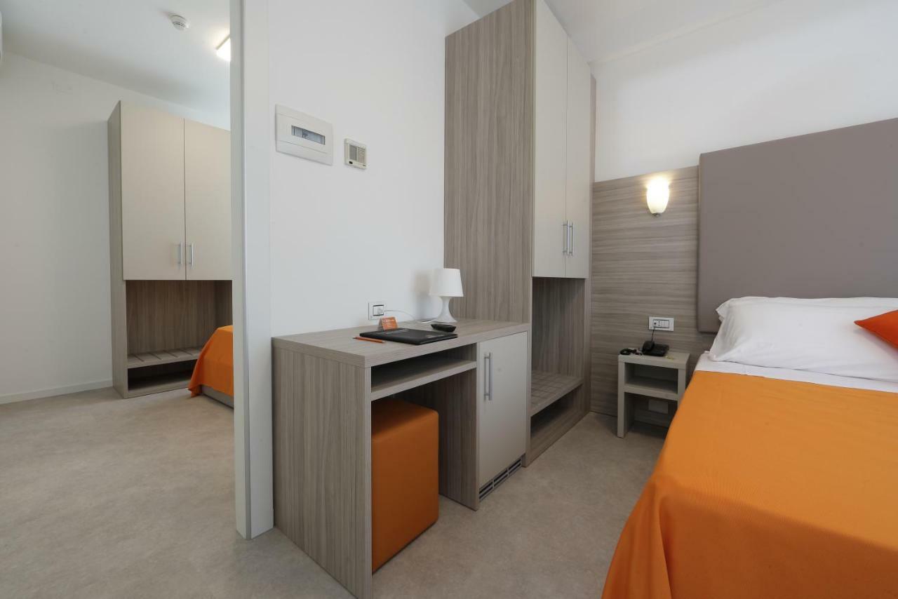 ליגננו סביאדורו Hotel Simi Lan מראה חיצוני תמונה