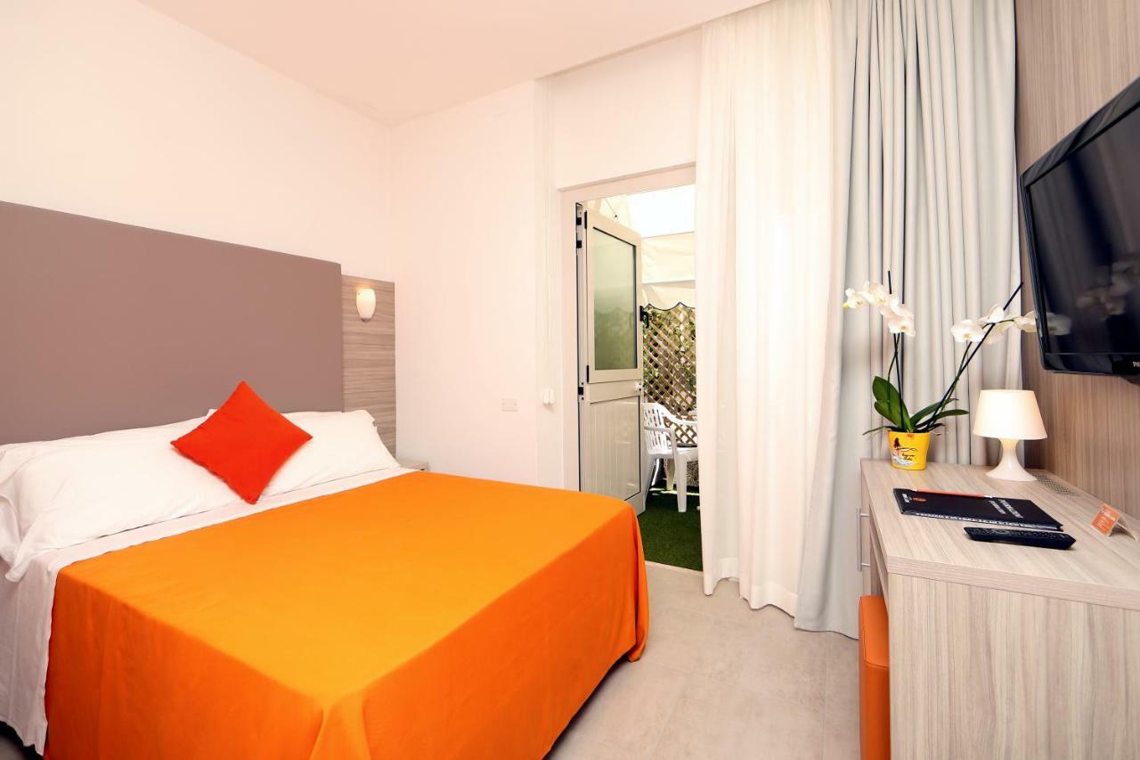 ליגננו סביאדורו Hotel Simi Lan מראה חיצוני תמונה